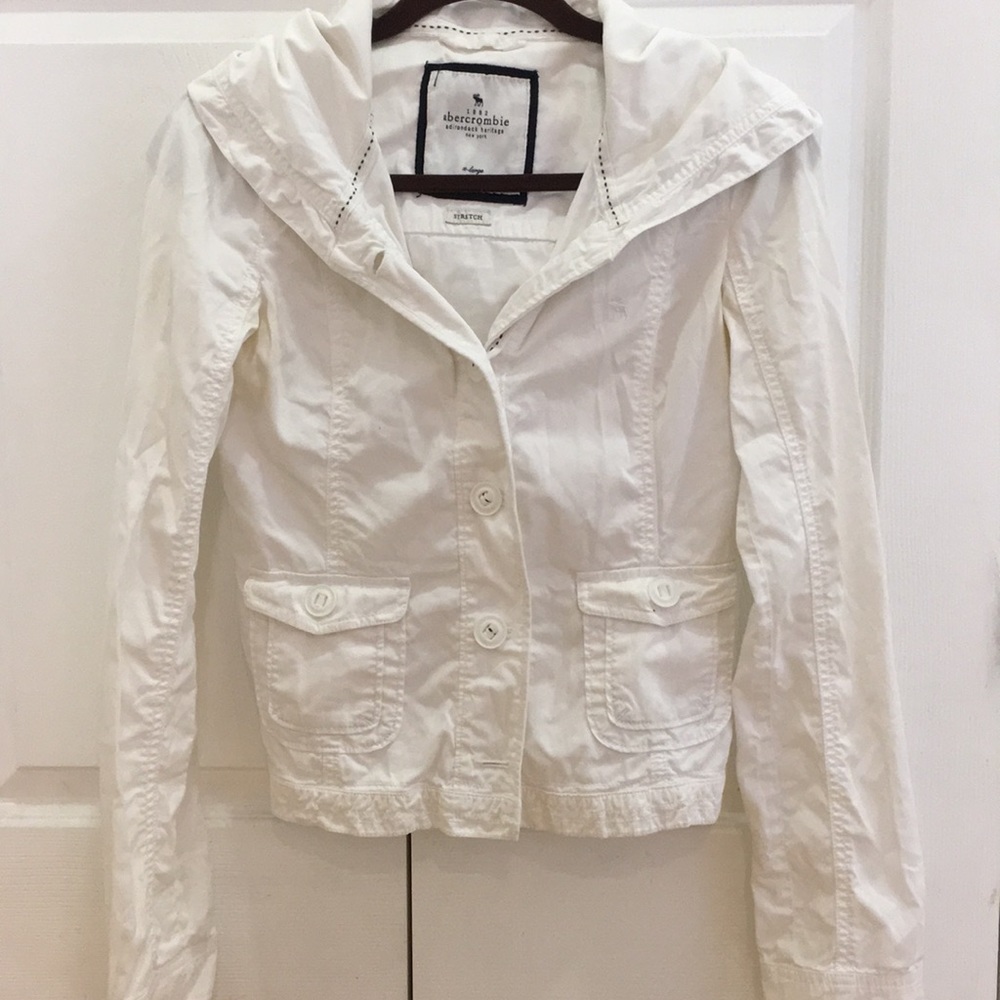 Girls Abercrombie white jacket